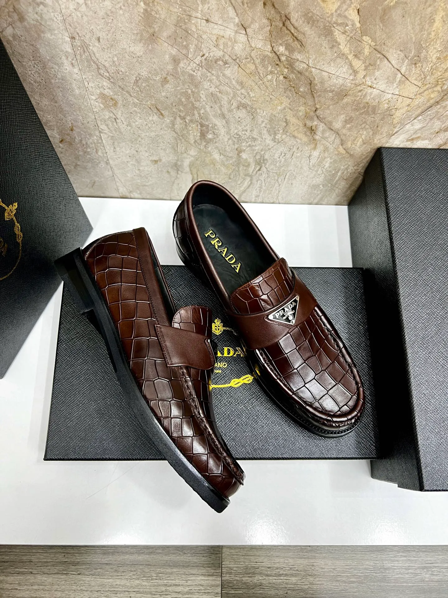PRADA~ Size: 38-44 (customized 45/46 P: 💰880 P's original official website new high-end men's leather shoes, top-quality original replicas, made of imported open edge beads/calf leather, calf leather breathable lining, original leather outsole!
